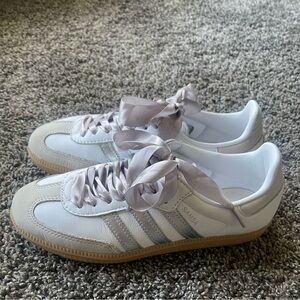 Adidas Samba Silver Women’s 5.5